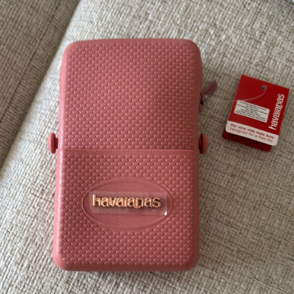 Havaianas Rose Textured Pouch